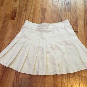 Brandy Melville cream pleated dana skirt